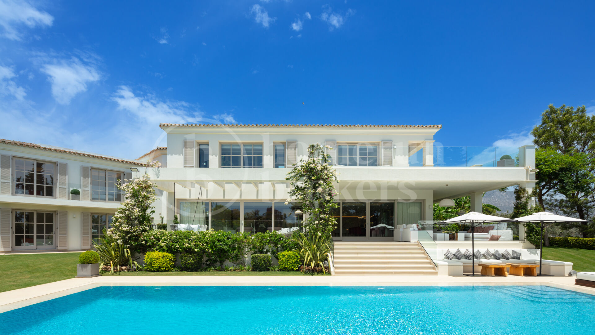 Aloha 40 – Frontline Golf Mansion for Sale in Marbella’s Prestigious Golf Valley