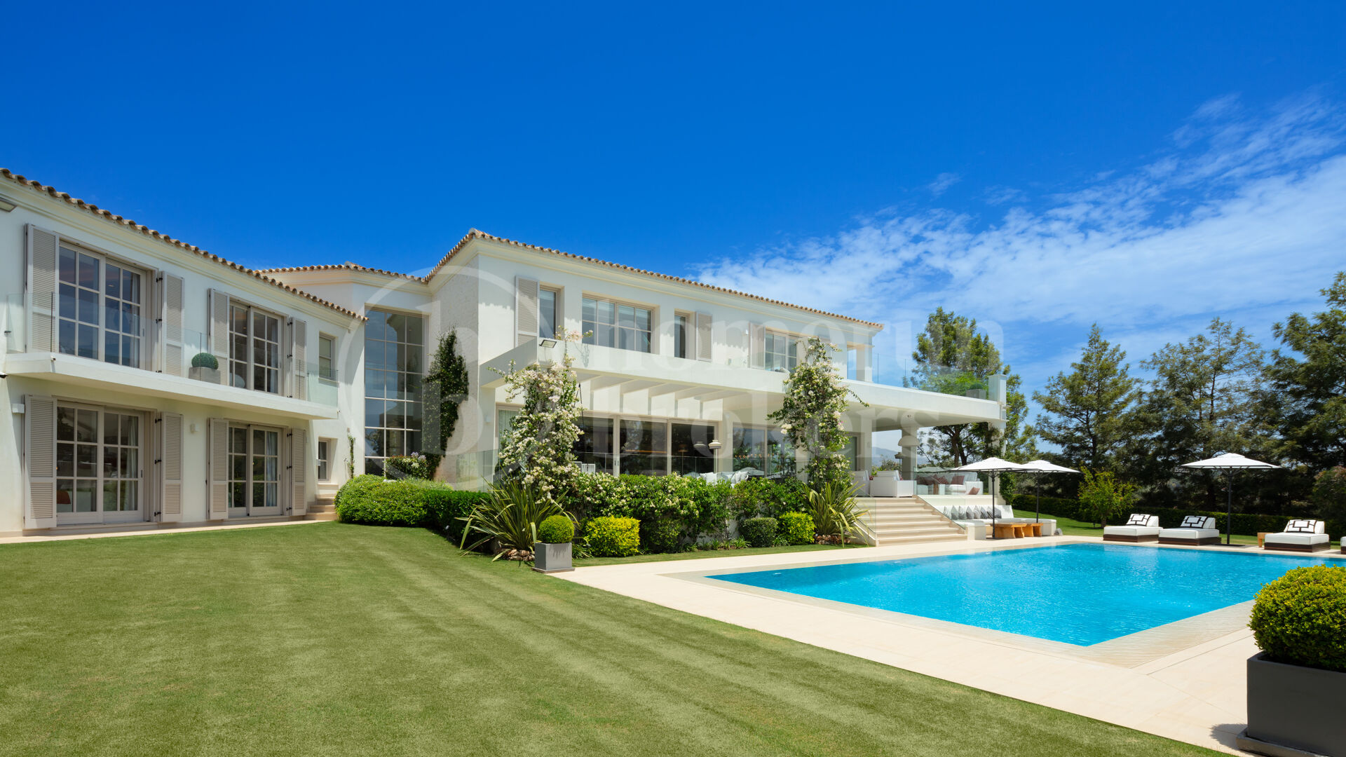 Aloha 40 – Frontline Golf Mansion for Sale in Marbella’s Prestigious Golf Valley
