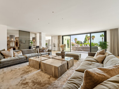 Villa Rocío – Lyxig villa i andalusisk stil till salu på Marbellas Golden Mile
