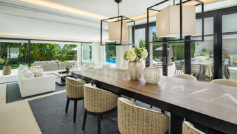 Villa Malibu - Modern Luxury villa with Sea Views in Nueva Andalucia