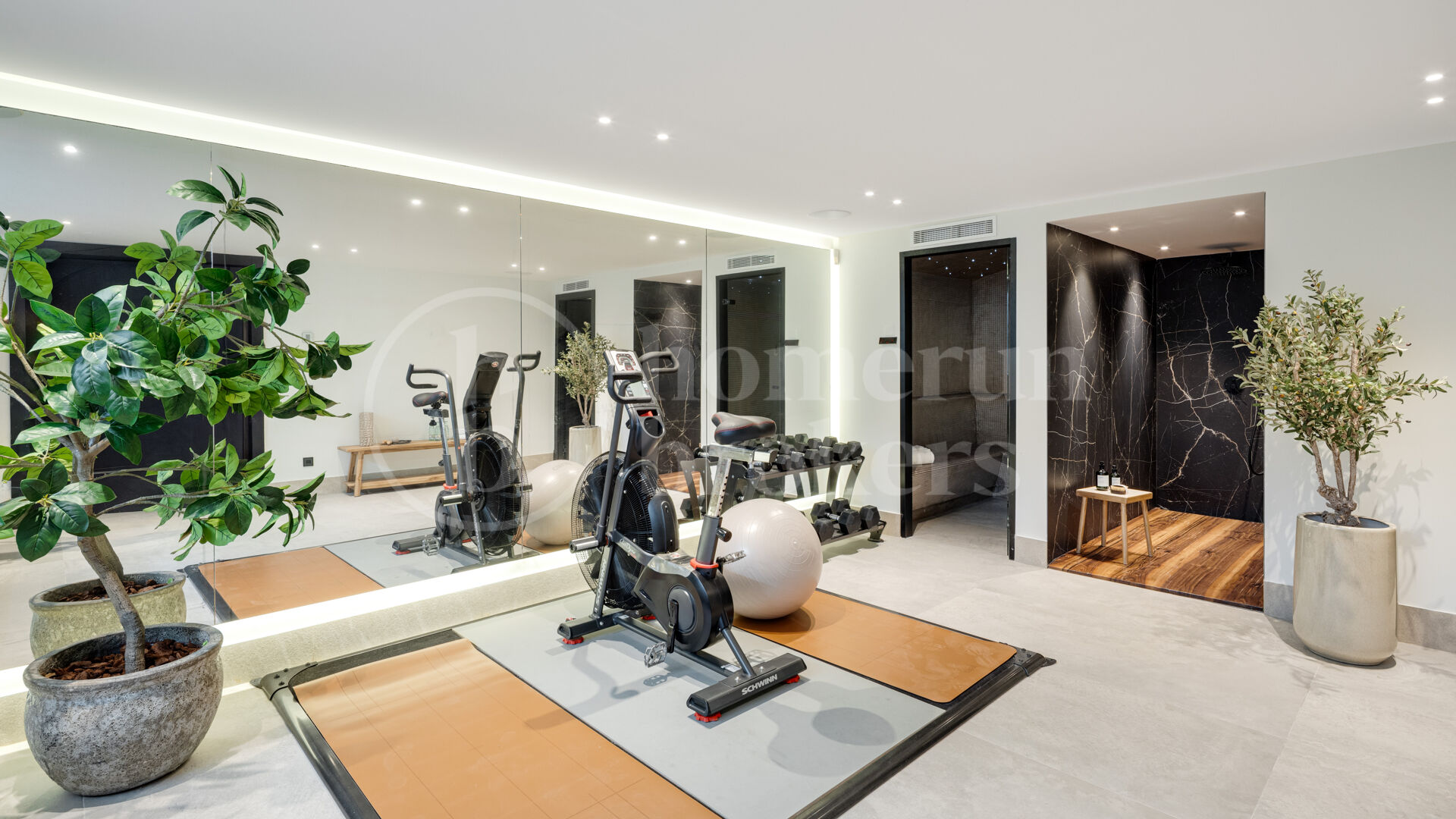 Villa Malibu - Modern Luxury villa with Sea Views in Nueva Andalucia