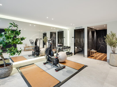 Villa Malibu – Modern lyxvilla med havsutsikt i Nueva Andalucía
