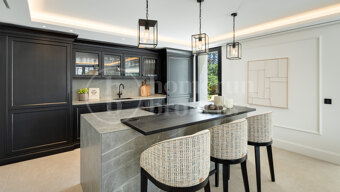 Villa Malibu - Modern Luxury villa with Sea Views in Nueva Andalucia