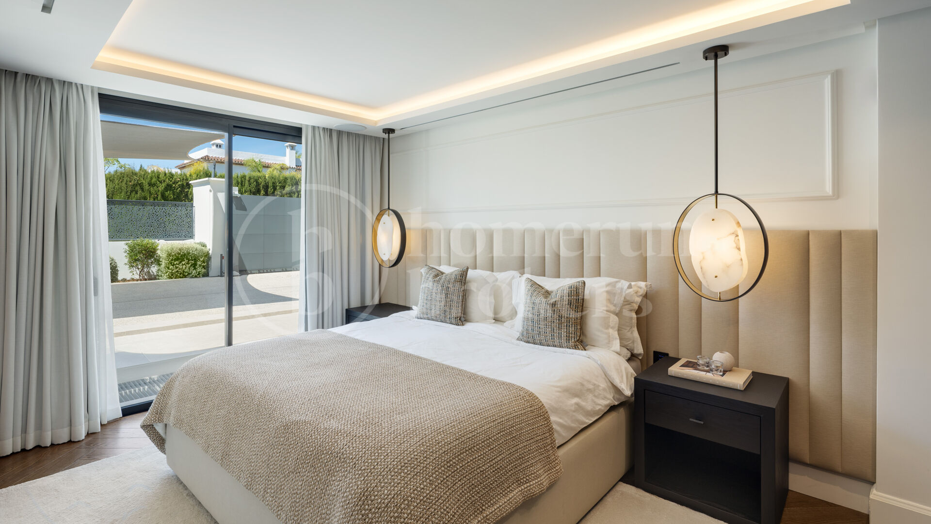 Villa Malibu - Modern Luxury villa with Sea Views in Nueva Andalucia