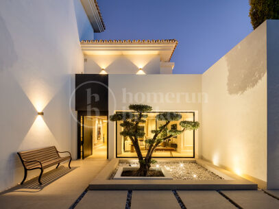 Villa Malibu - Modern Luxury villa with Sea Views in Nueva Andalucia