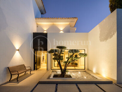 Villa Malibu – Modern lyxvilla med havsutsikt i Nueva Andalucía