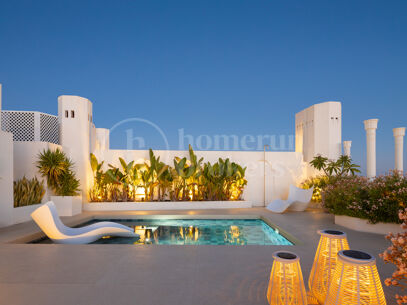 Penthouse Colgantes - Luxury Renovated Penthouse with Sea Views