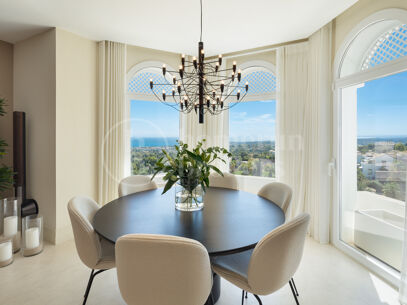 Penthouse Colgantes - Luxury Renovated Penthouse with Sea Views