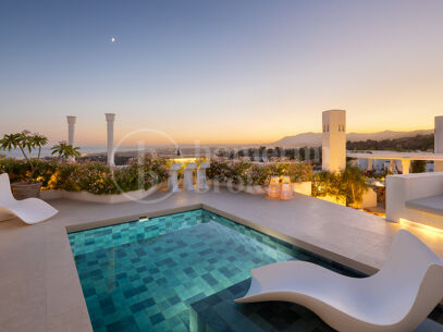 Penthouse Colgantes - Luxury Renovated Penthouse with Sea Views