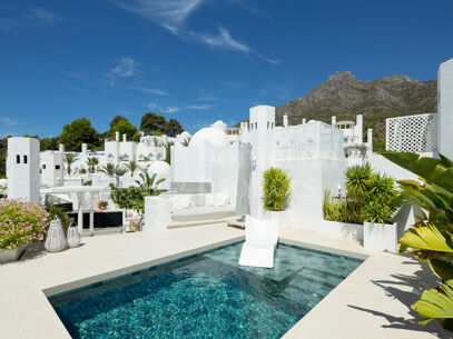 Penthouse Colgantes - Luxury Renovated Penthouse with Sea Views