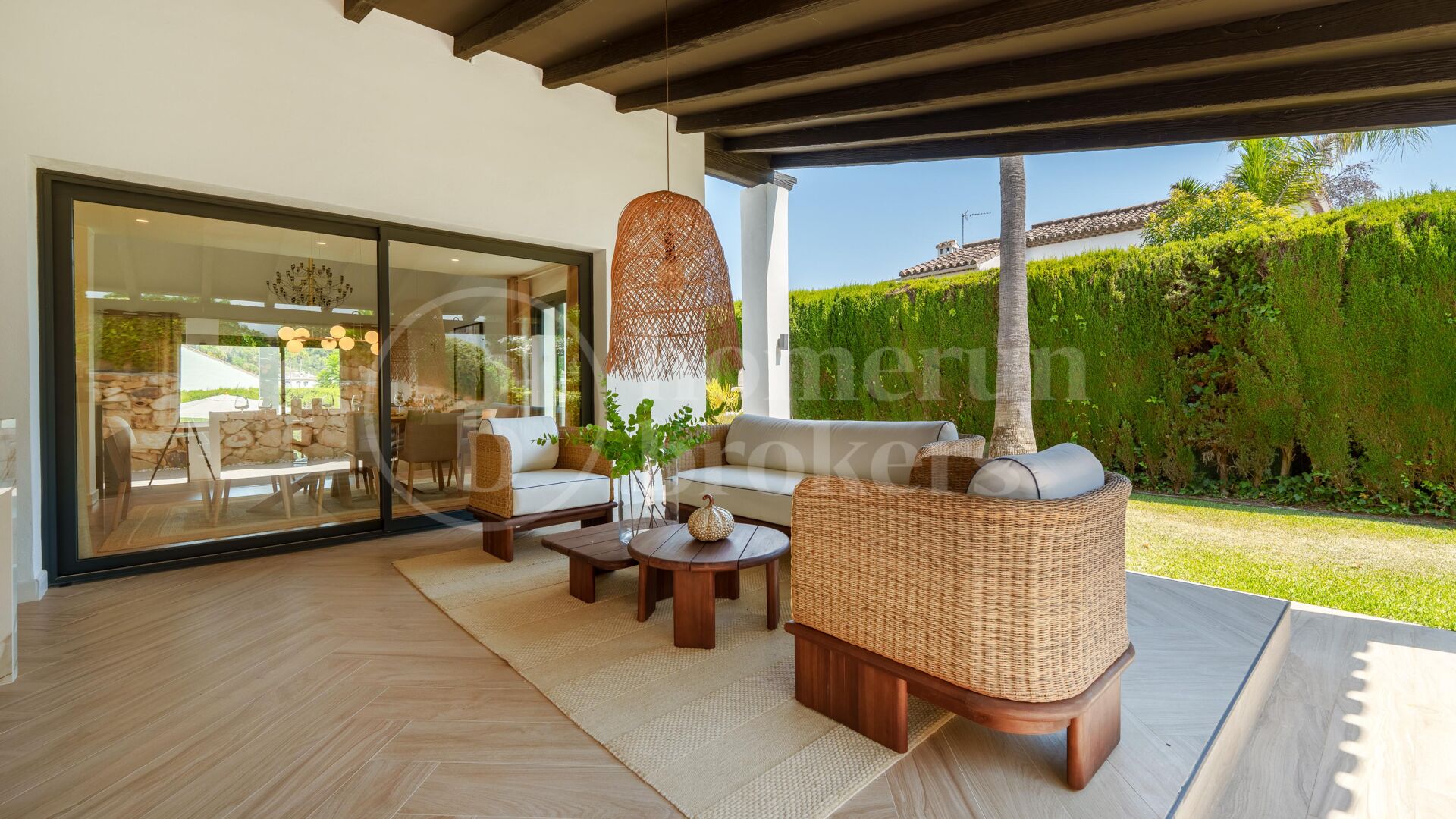 Villa Hibu – Renovated 4-Bedroom Andalusian Villa for Sale in Marbella Country Club