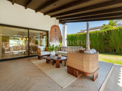 Villa Hibu – Renovated 4-Bedroom Andalusian Villa for Sale in Marbella Country Club