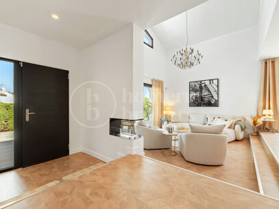 Villa Hibu – Renovated 4-Bedroom Andalusian Villa for Sale in Marbella Country Club