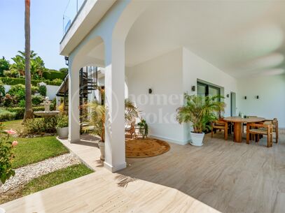 Villa Hibu – Renovated 4-Bedroom Andalusian Villa for Sale in Marbella Country Club