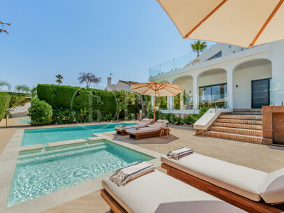 Villa Hibu – Renovated 4-Bedroom Andalusian Villa for Sale in Marbella Country Club