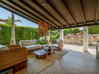 Villa Hibu – Renovated 4-Bedroom Andalusian Villa for Sale in Marbella Country Club