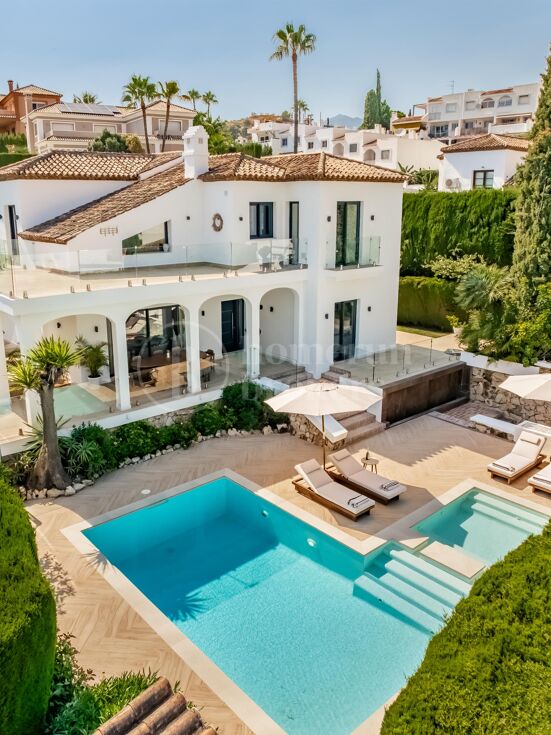 Villa Hibu – Renovated 4-Bedroom Andalusian Villa for Sale in Marbella Country Club