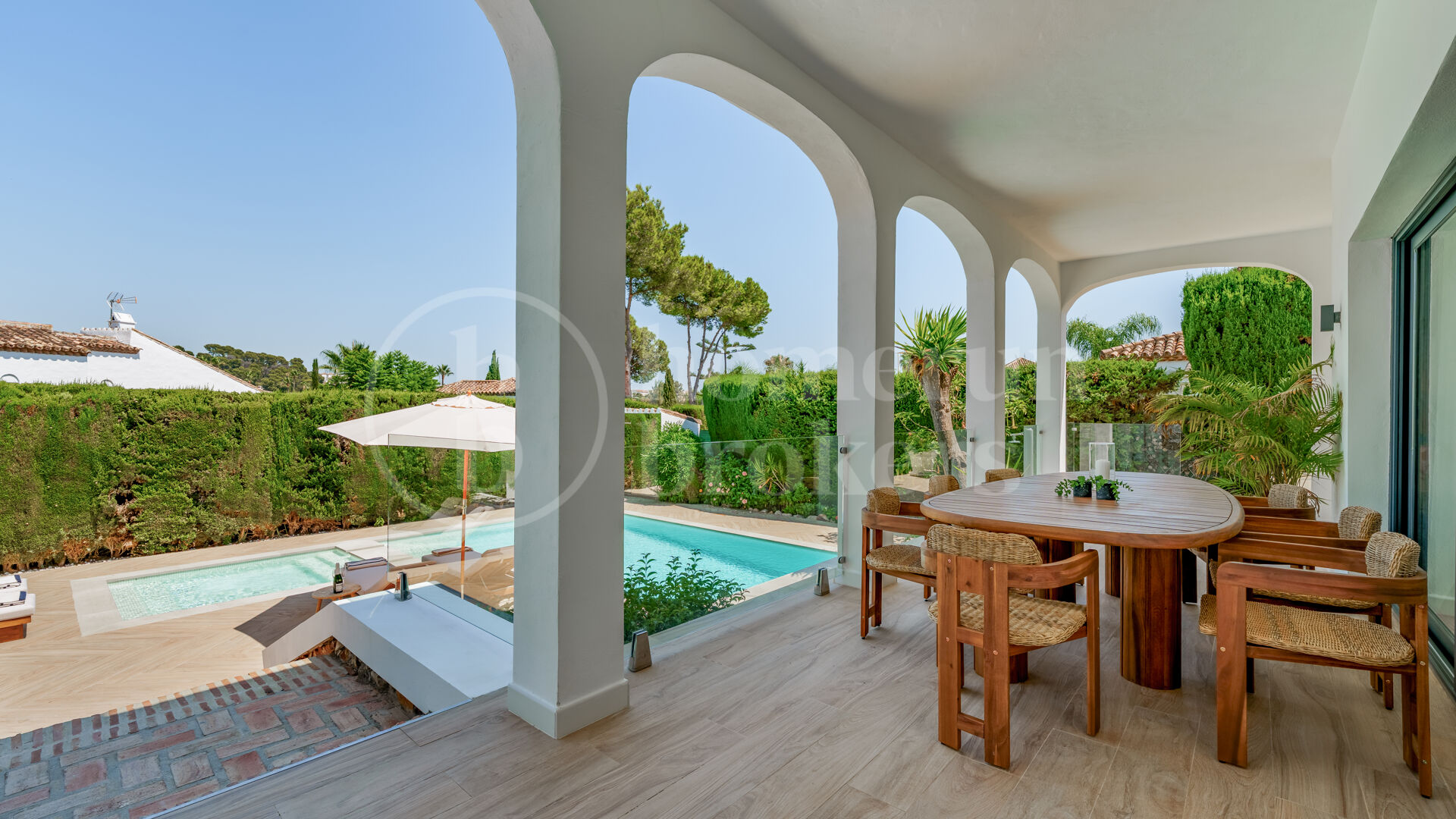 Villa Hibu – Renovated 4-Bedroom Andalusian Villa for Sale in Marbella Country Club