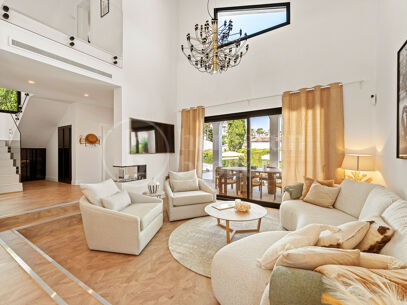 Villa Hibu – Renovated 4-Bedroom Andalusian Villa for Sale in Marbella Country Club