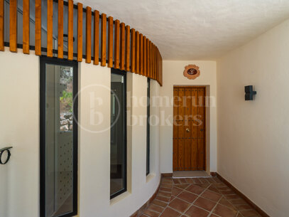 Apartment Jasmine – Renovated Luxury Apartment for Sale in Nueva Andalucía