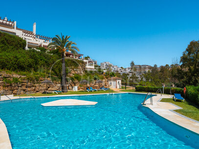 Apartment Jasmine – Renovated Luxury Apartment for Sale in Nueva Andalucía
