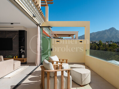 Apartment Jasmine – Renovated Luxury Apartment for Sale in Nueva Andalucía