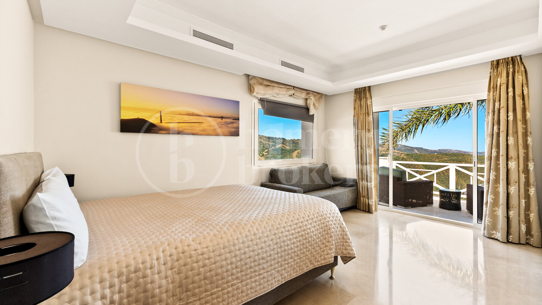 Villa Veranda – 6-Bedroom Luxury Villa with Panoramic Sea Views in Marbella East