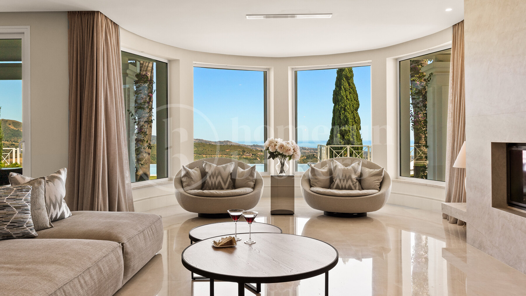 Villa Veranda – 6-Bedroom Luxury Villa with Panoramic Sea Views in Marbella East