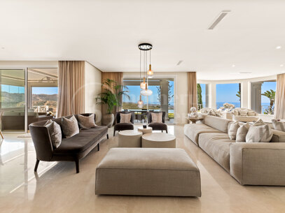 Villa Veranda – 6-Bedroom Luxury Villa with Panoramic Sea Views in Marbella East