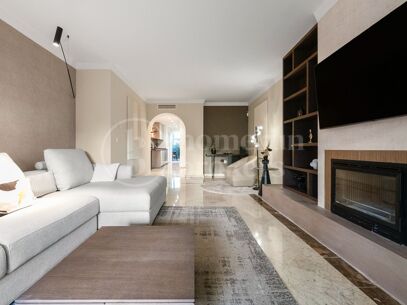 Aparment Balcón Romano - Lyxig lägenhet på bottenvåningen på Marbellas Golden Mile