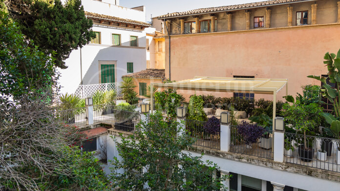 Aparment Can Caulelles – Historic Luxury Residence in Palma Old Town