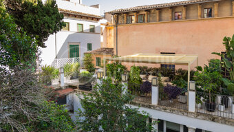 Aparment Can Caulelles – Historic Luxury Residence in Palma Old Town