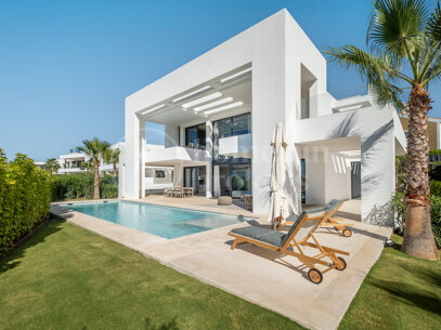 Casa Pedro – Contemporary 6-Bedroom Villa in El Paraíso, Estepona
