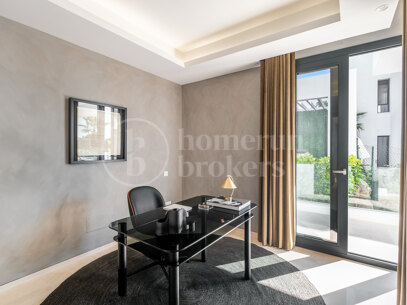 Casa Pedro – Contemporary 6-Bedroom Villa in El Paraíso, Estepona