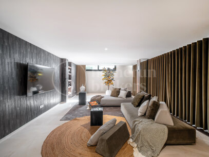 Casa Pedro – Contemporary 6-Bedroom Villa in El Paraíso, Estepona