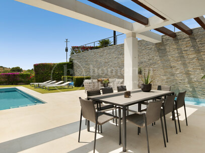Villa Solmar - Semi-Detached Villa with Sea and Golf Views in Cabopino
