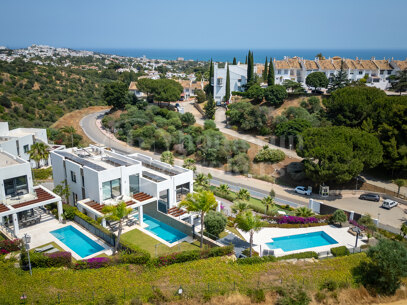 Villa Solmar - Semi-Detached Villa with Sea and Golf Views in Cabopino