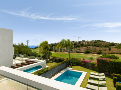 Villa Solmar - Semi-Detached Villa with Sea and Golf Views in Cabopino