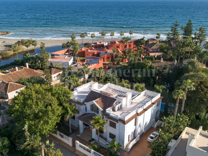Villa Murcia - Elegant Luxury Villa by the Sea in Casasola, Guadalmina Baja