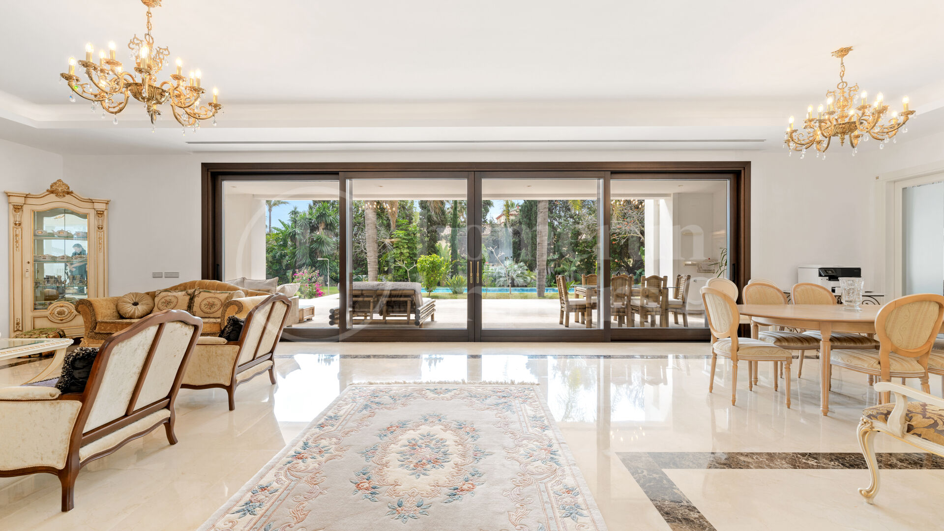 Villa Murcia - Elegant Luxury Villa by the Sea in Casasola, Guadalmina Baja