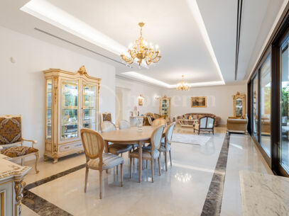 Villa Murcia - Elegant Luxury Villa by the Sea in Casasola, Guadalmina Baja