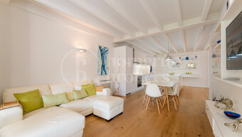 Apartamento Bisbal – Refined Urban Living in Palma's Historic Heart – For Sale