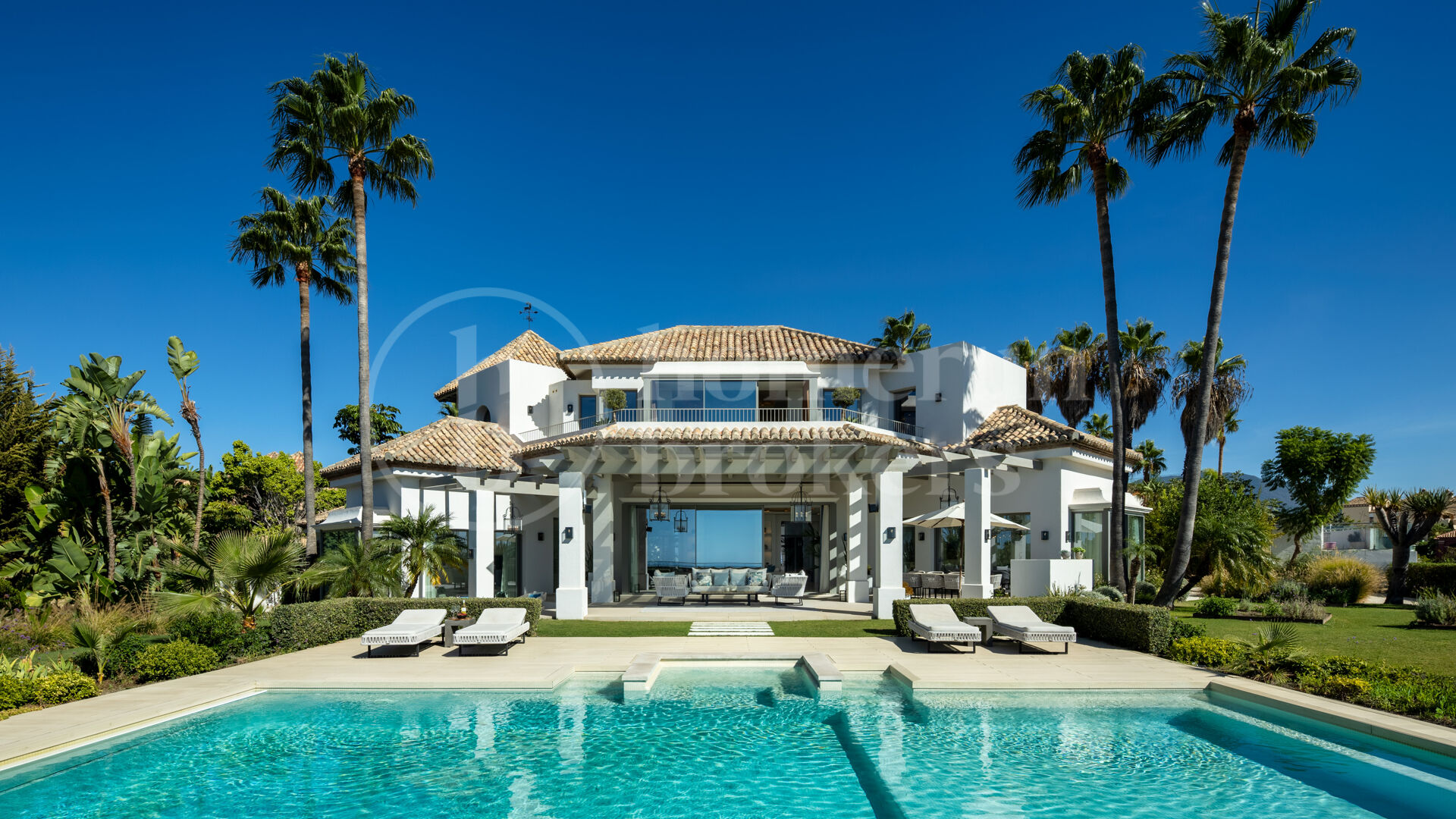 Villa Aguila – Lyxvilla till salu i La Quinta
