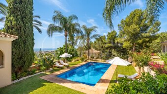 Villa Goya – Grand Mediterranean Estate with Panoramic Sea Views in El Madroñal