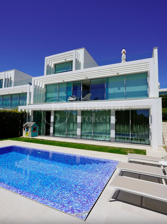 Villa Lotus – Till salu i La Reserva Club, Sotogrande