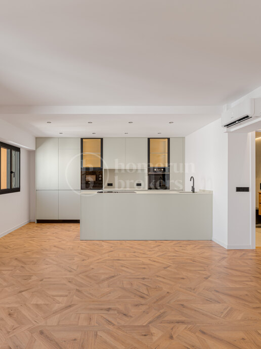Apartment Mares – A Modern Residence for Sale in Palma’s Historic Old Town