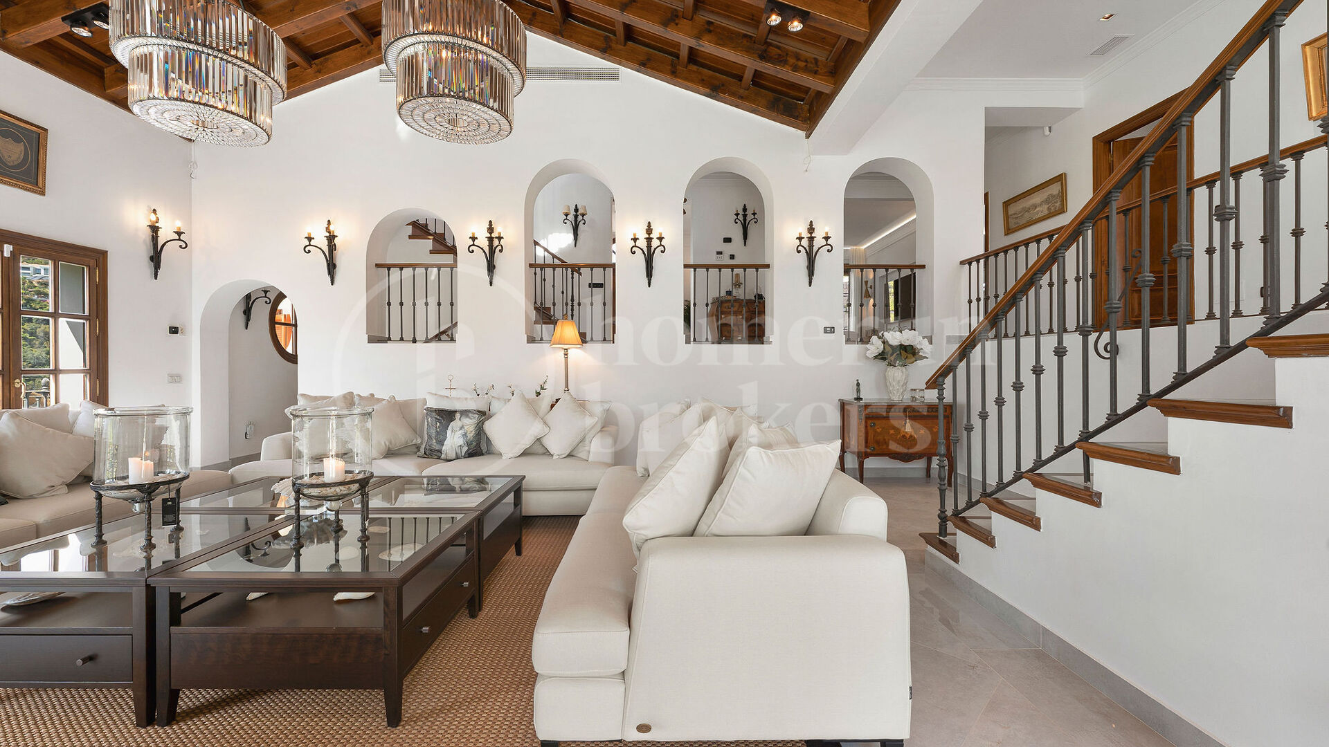 Villa Las Palmeras – Klassisk och Elegant i El Madroñal, Benahavís