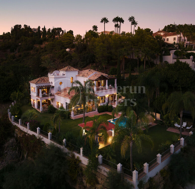 Villa Las Palmeras – Classic Elegant El Madroñal, Benahavis