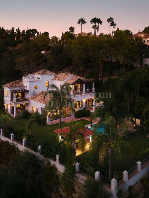 Villa Las Palmeras – Klassisk och Elegant i El Madroñal, Benahavís