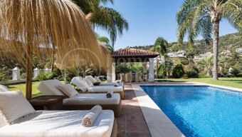 Villa Las Palmeras – Klassisk och Elegant i El Madroñal, Benahavís
